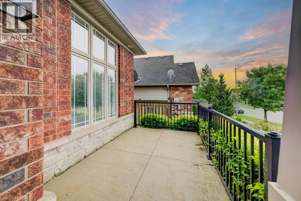 16 IRONGATE Drive