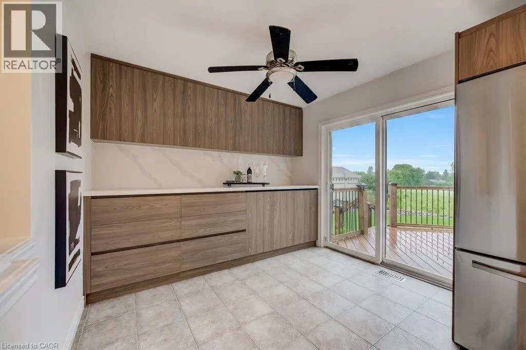16 IRONGATE Drive