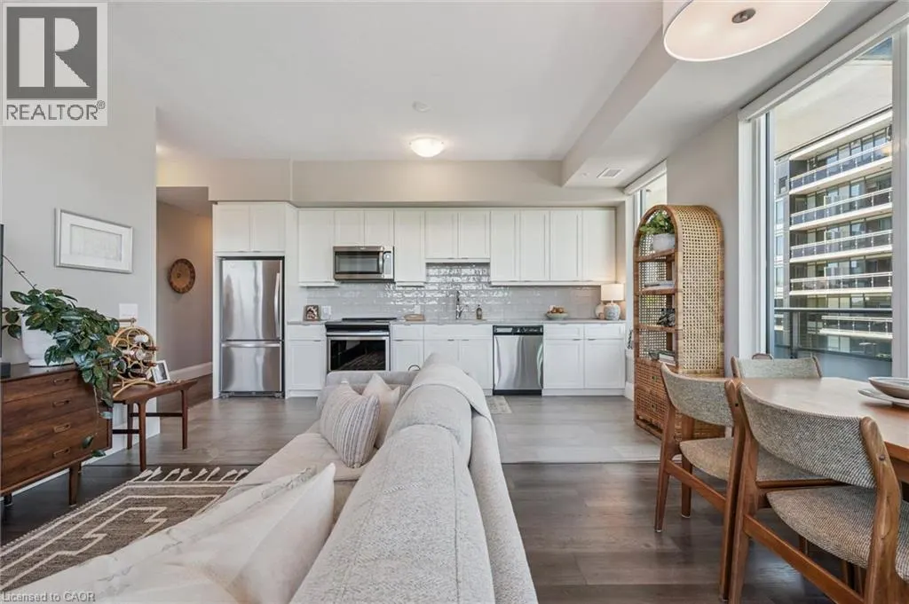 73 ARTHUR Street S Unit# 402 #402