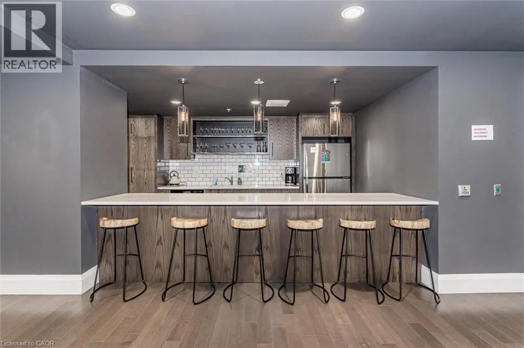 73 ARTHUR Street S Unit# 402 #402