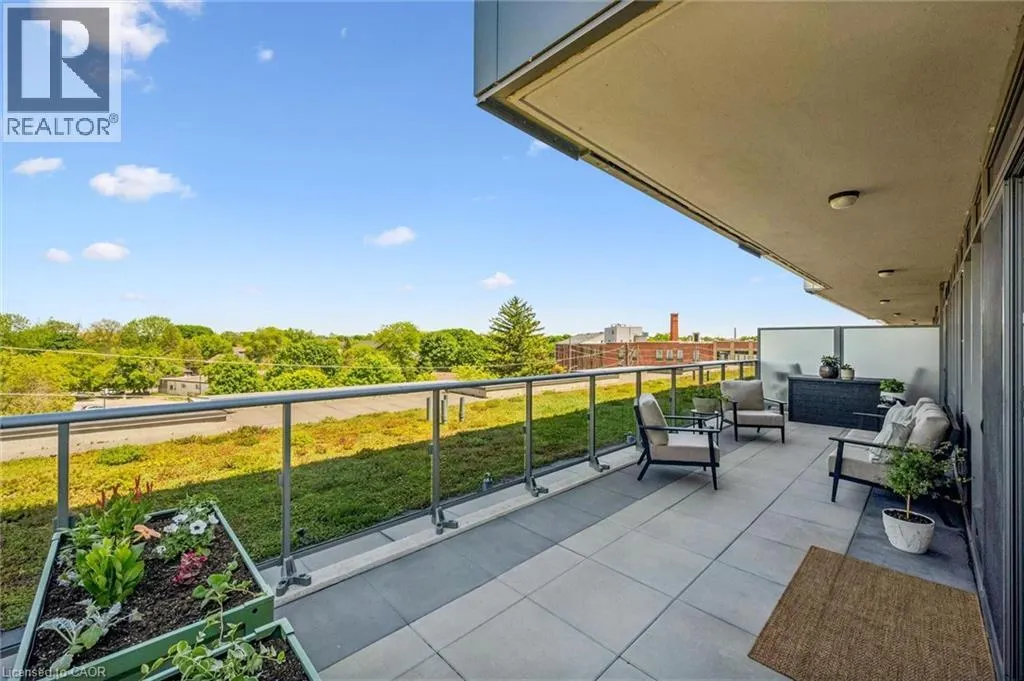 73 ARTHUR Street S Unit# 402 #402