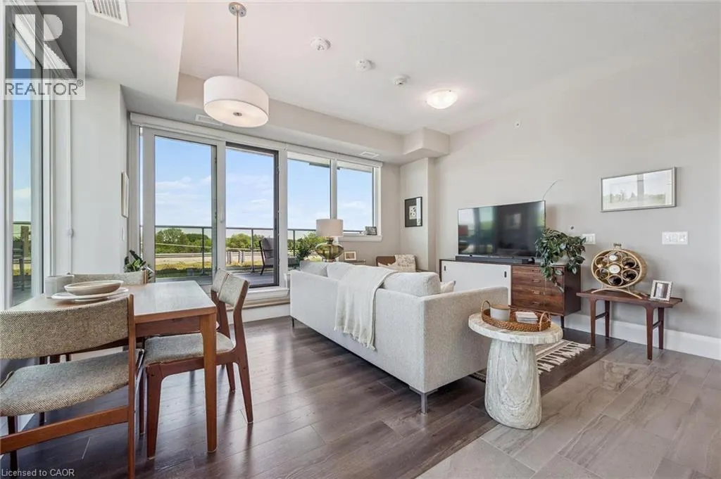 73 ARTHUR Street S Unit# 402 #402
