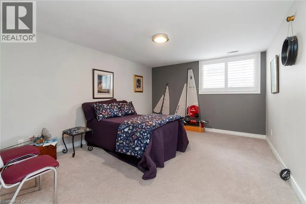 18 STONEGATE Drive
