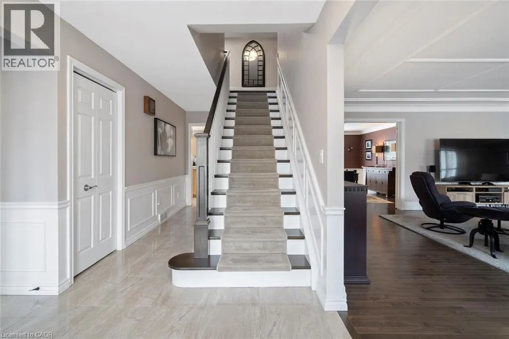 18 STONEGATE Drive