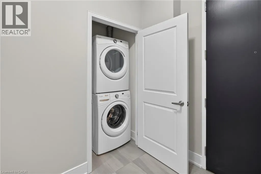 144 PARK Street Unit# 1807 #1807