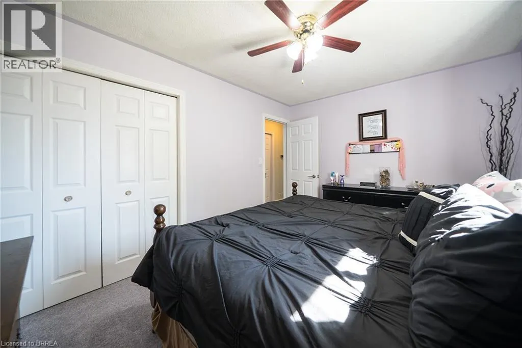 218 MECHANIC Street W