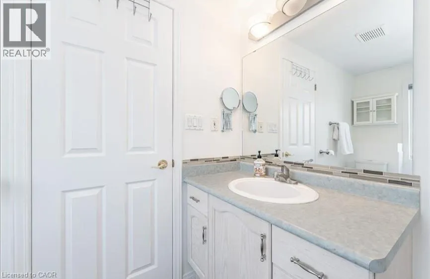 460 WOOLWICH Street Unit# 24 #24