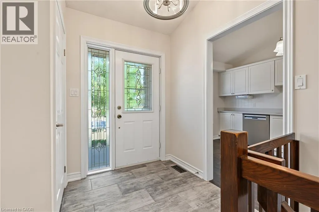 173 WILSON Street W Unit# 4 #4