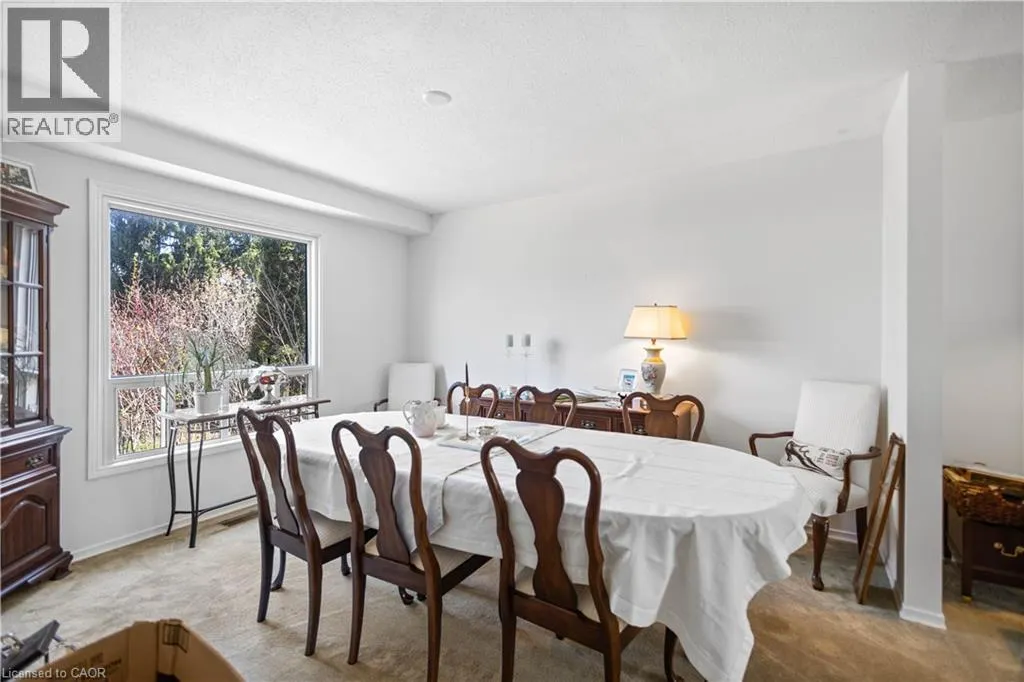 10 ATWOOD Crescent