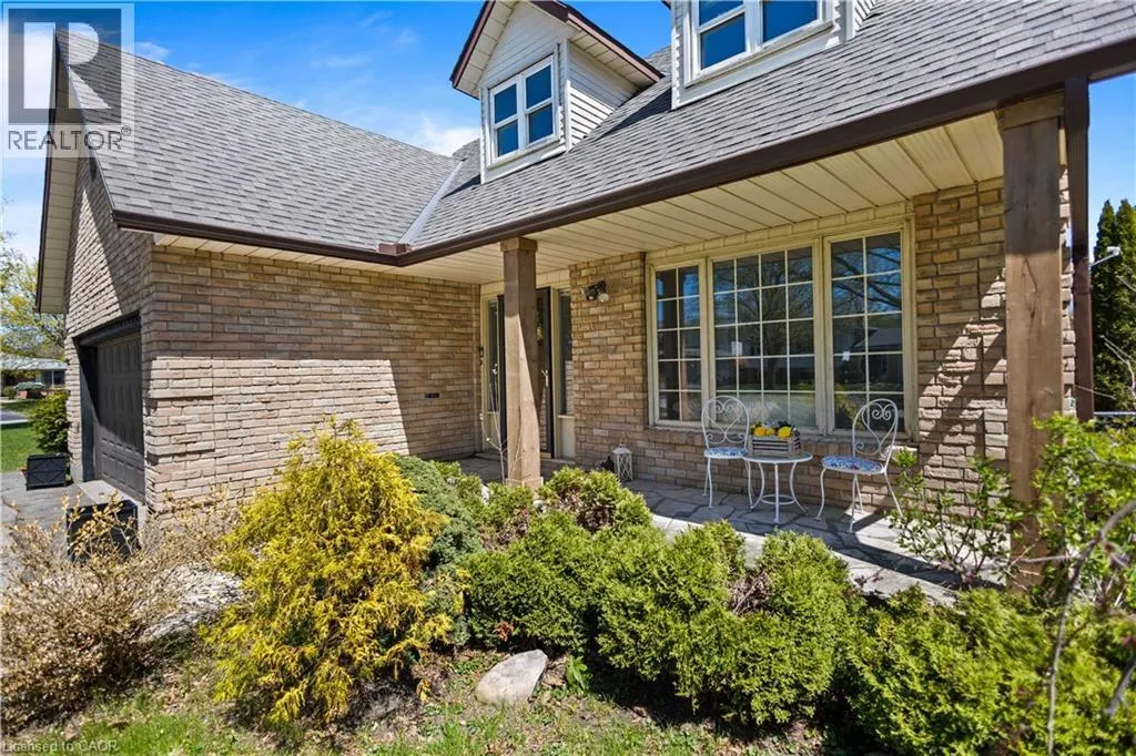 10 ATWOOD Crescent