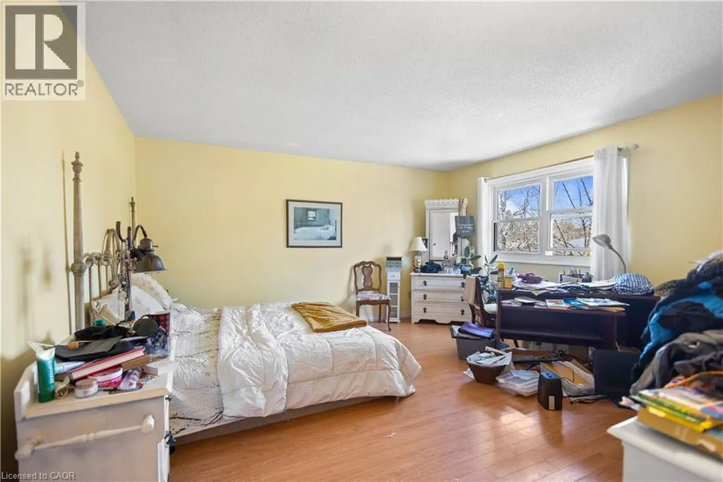10 ATWOOD Crescent