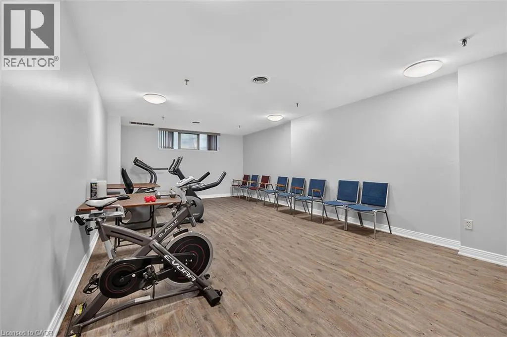 6 VILLAGE GREEN Boulevard Unit# 202 #202