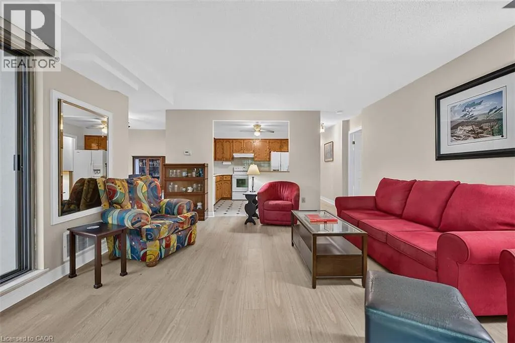 6 VILLAGE GREEN Boulevard Unit# 202 #202