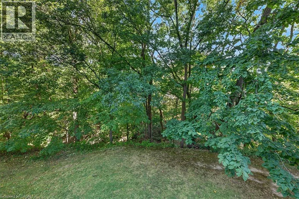 6 VILLAGE GREEN Boulevard Unit# 202 #202