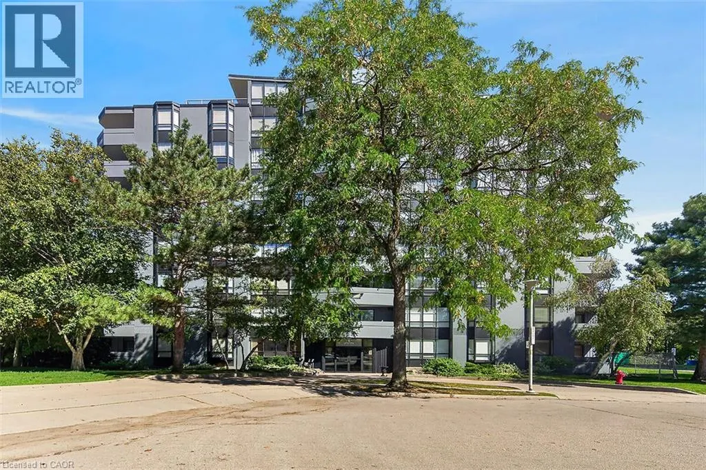 6 VILLAGE GREEN Boulevard Unit# 202 #202