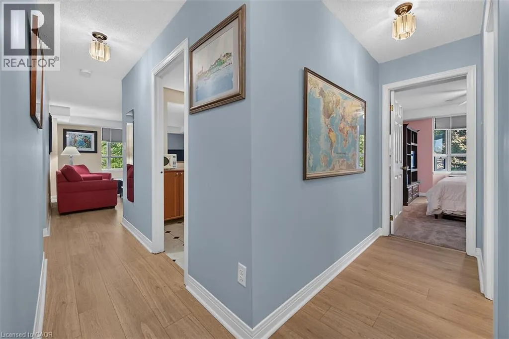 6 VILLAGE GREEN Boulevard Unit# 202 #202