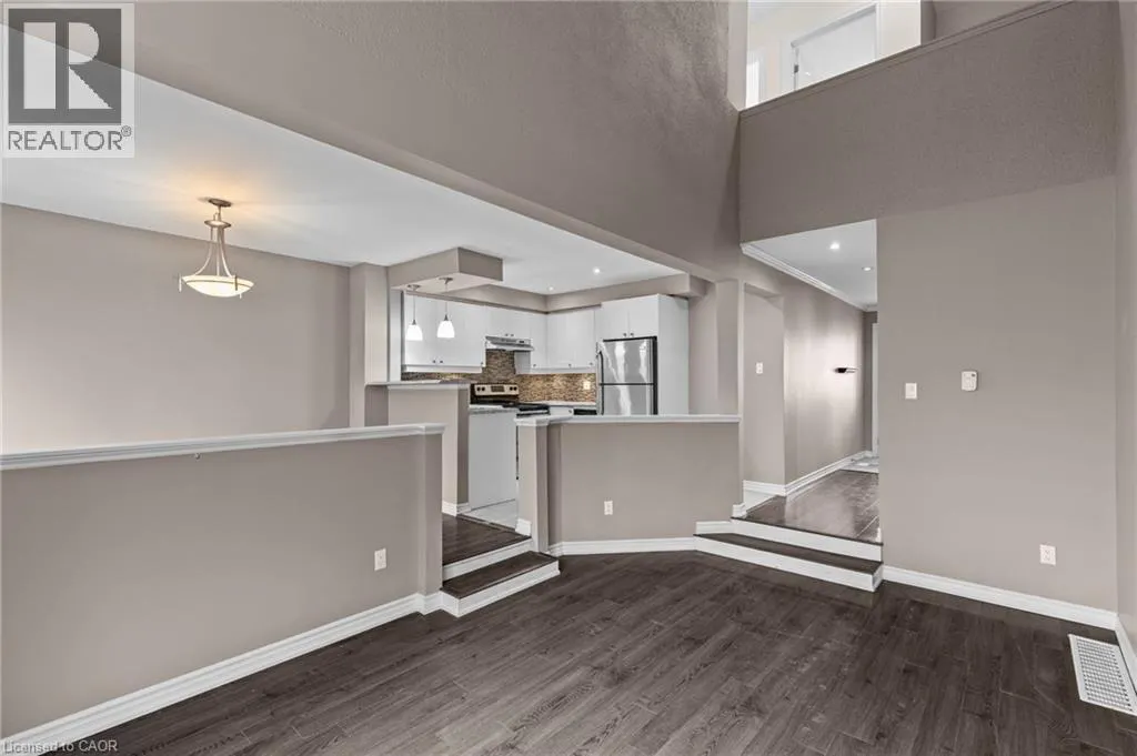 12 LANKIN Boulevard Unit# 12 #12