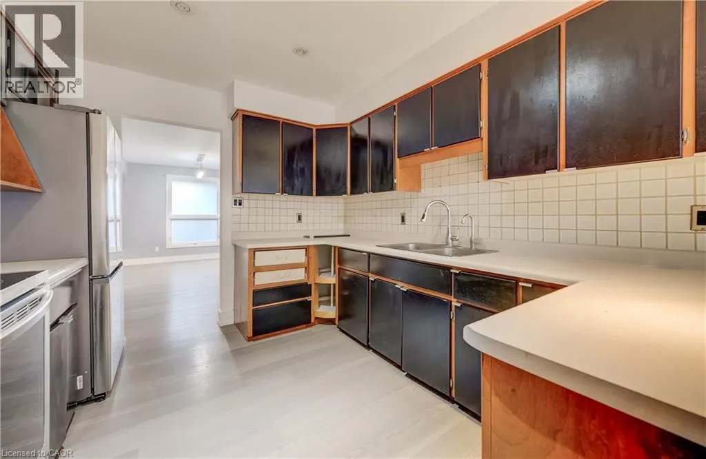 135 BRIERDALE Drive