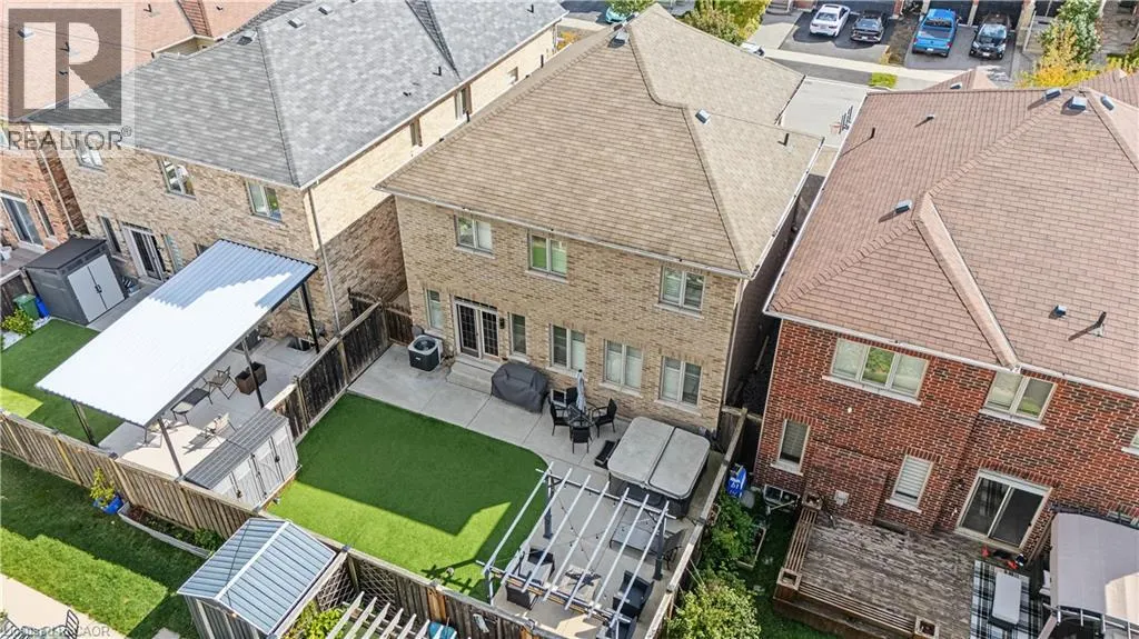 23 MCKNIGHT Avenue
