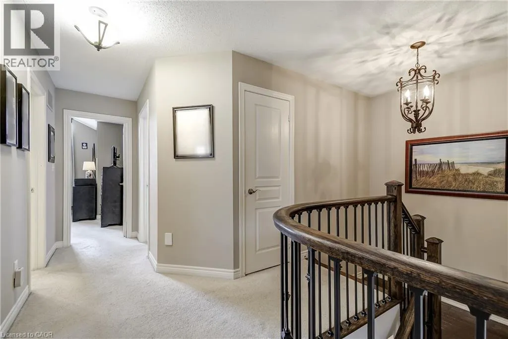 23 MCKNIGHT Avenue