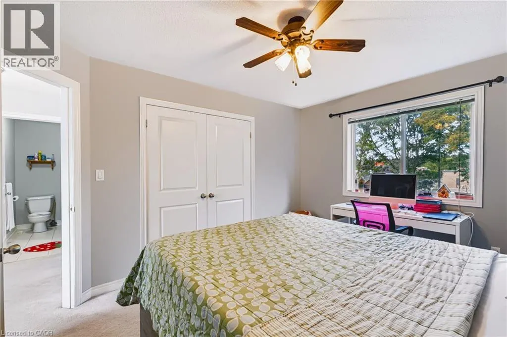 24 FALLINGBROOK Crescent