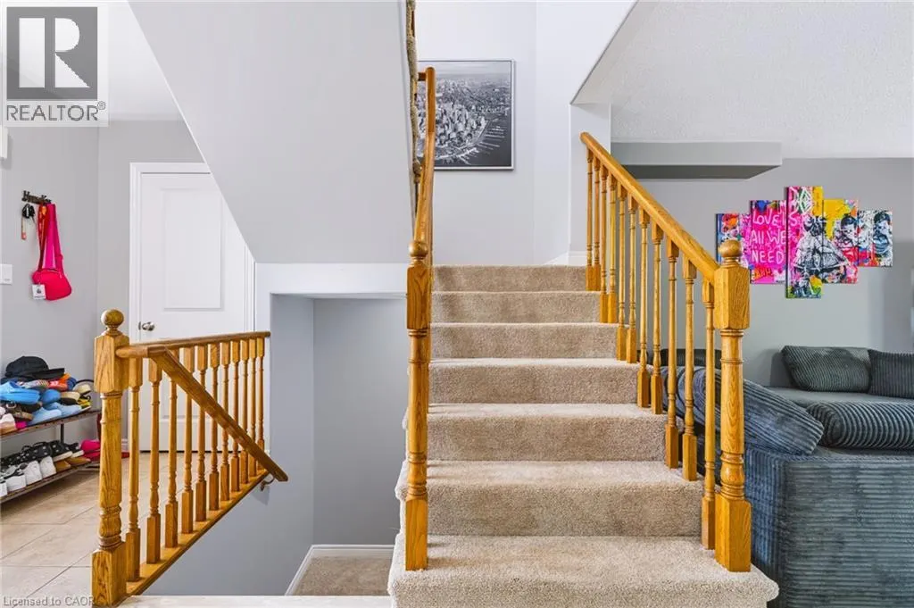 24 FALLINGBROOK Crescent