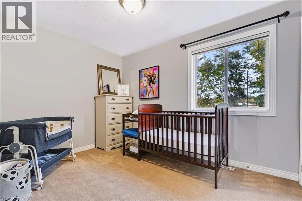 24 FALLINGBROOK Crescent