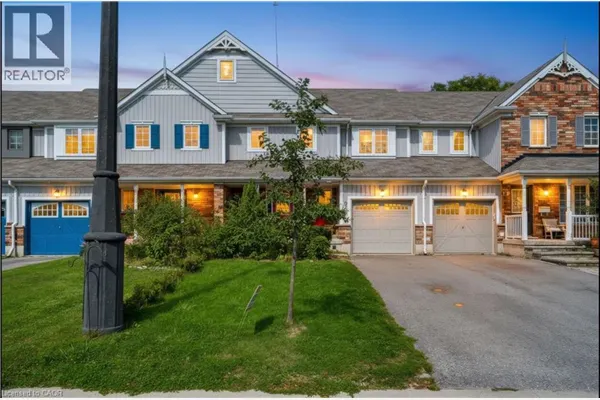 24 FALLINGBROOK Crescent