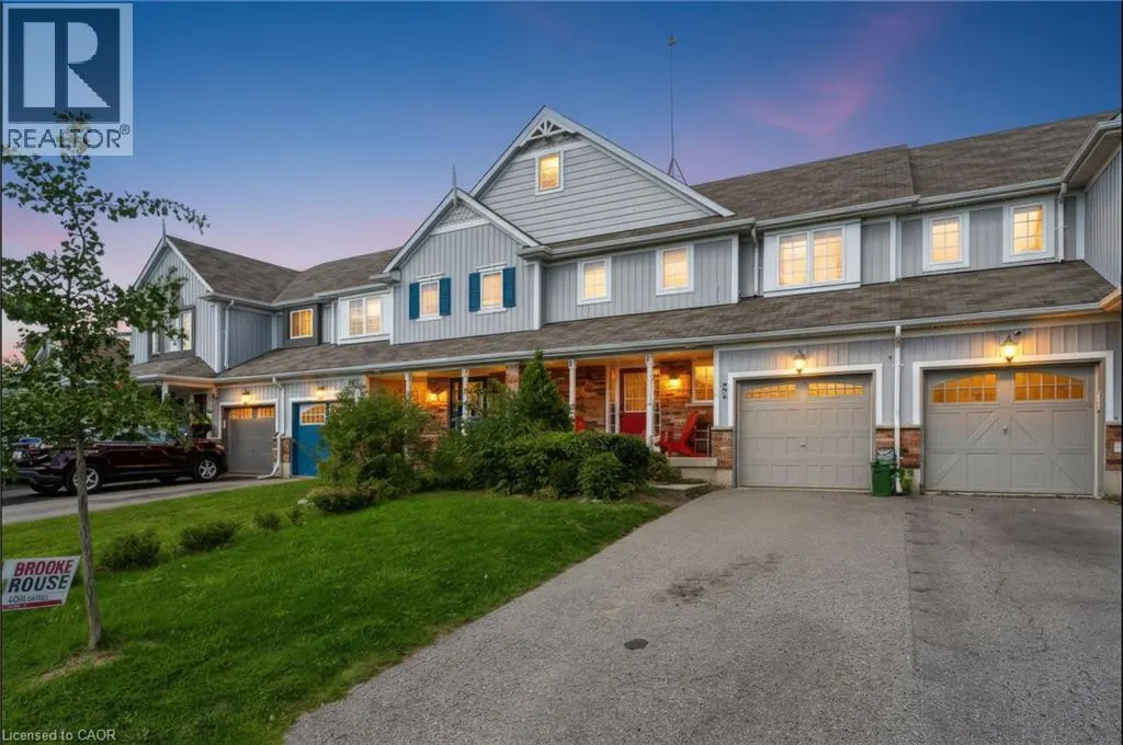 24 FALLINGBROOK Crescent