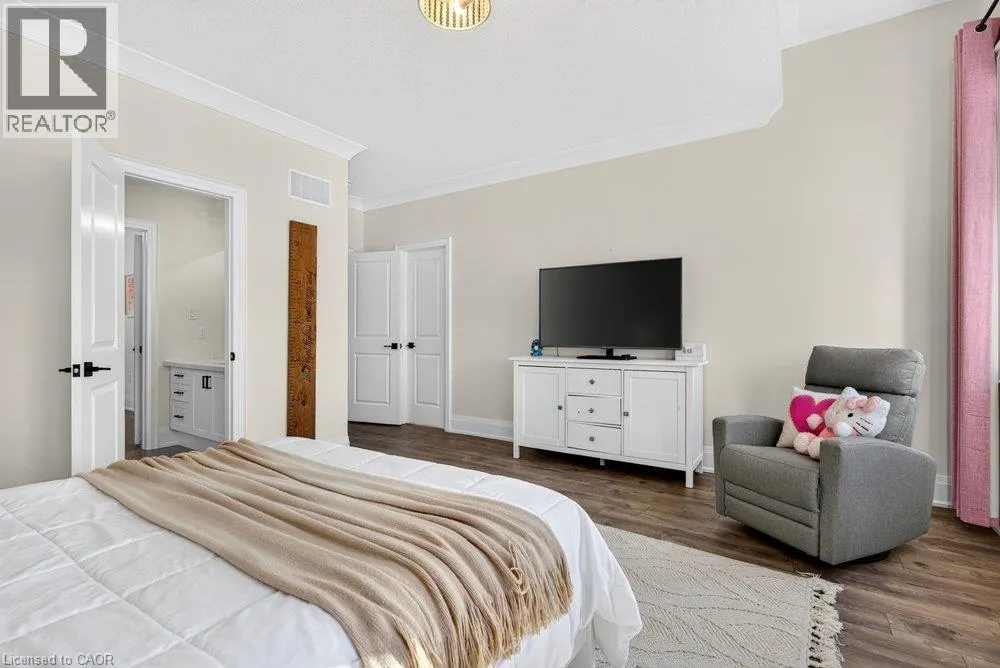 80 ELSTONE Place