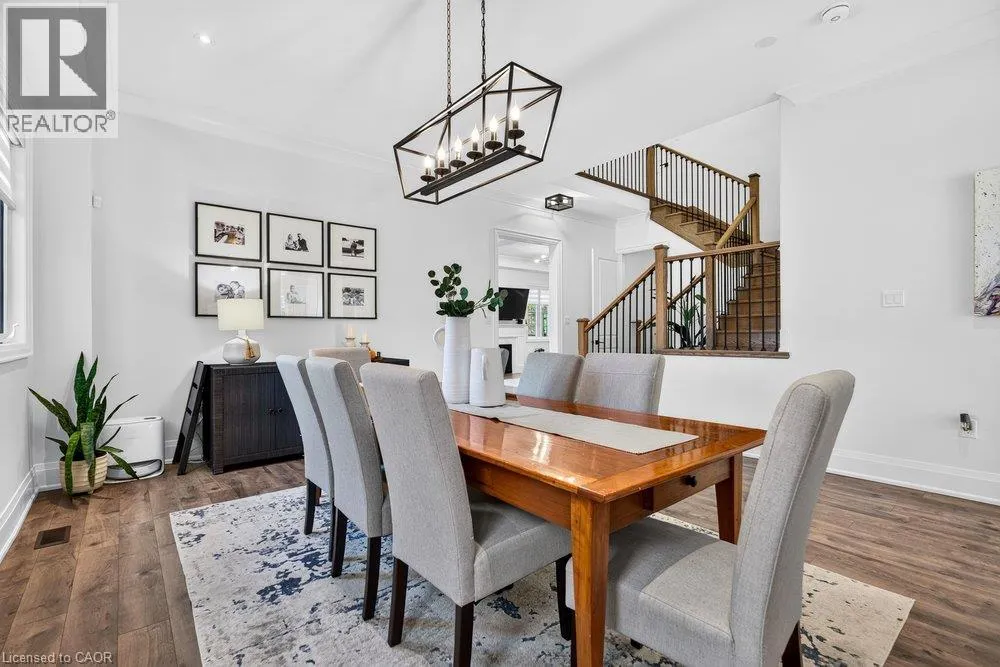 80 ELSTONE Place
