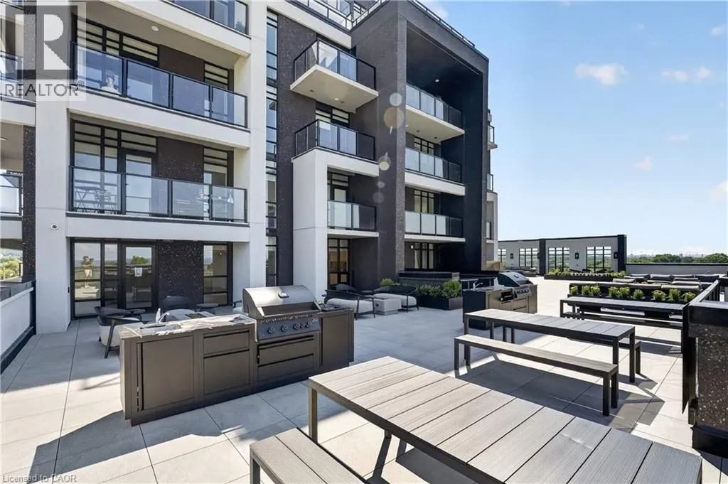 461 GREEN Road Unit# 703 #703