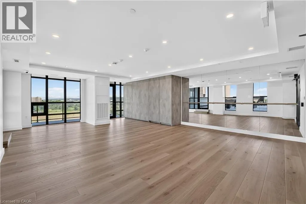 461 GREEN Road Unit# 703 #703