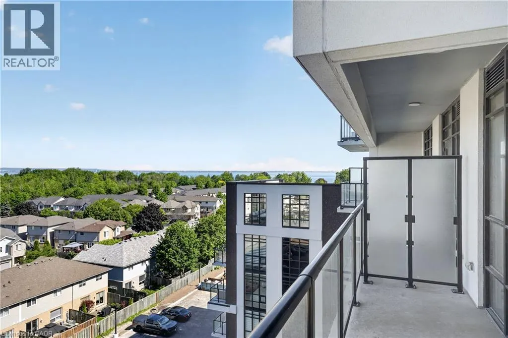 461 GREEN Road Unit# 703 #703