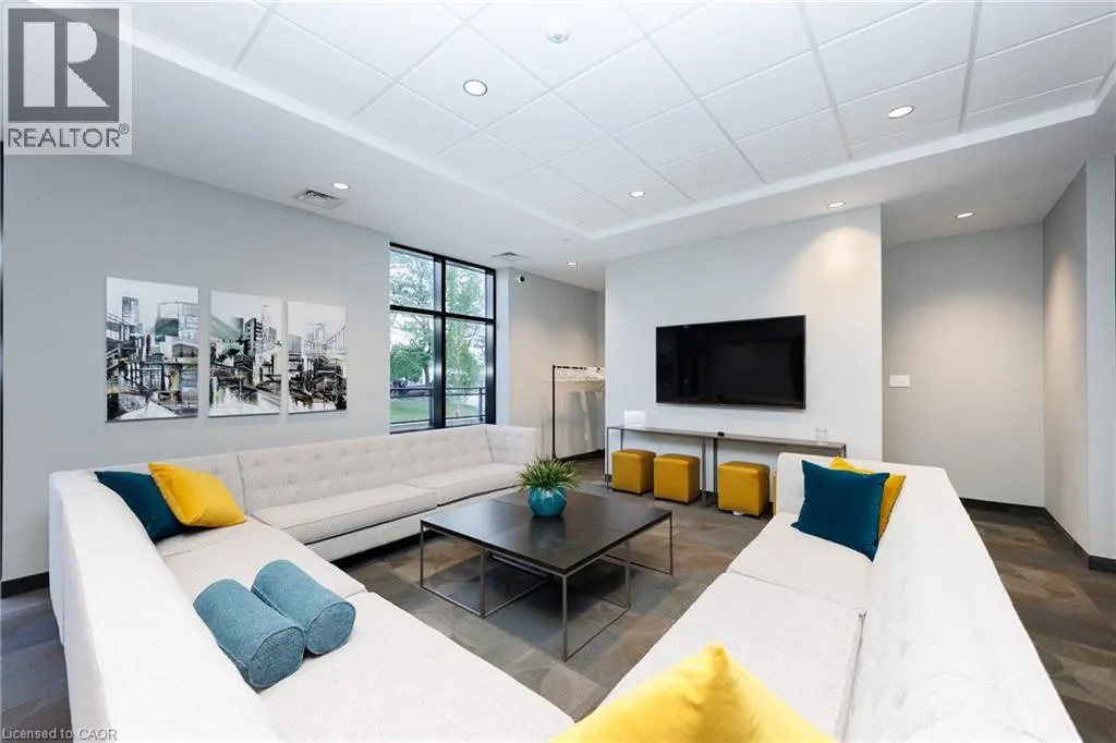 30 HAMILTON Street S Unit# 201 #201