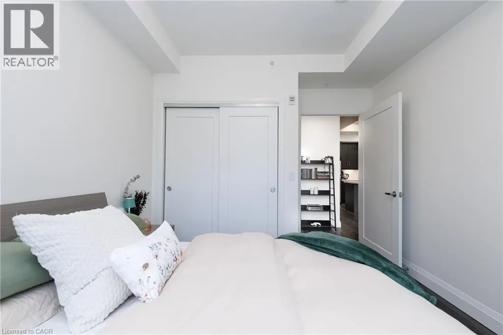 30 HAMILTON Street S Unit# 201 #201