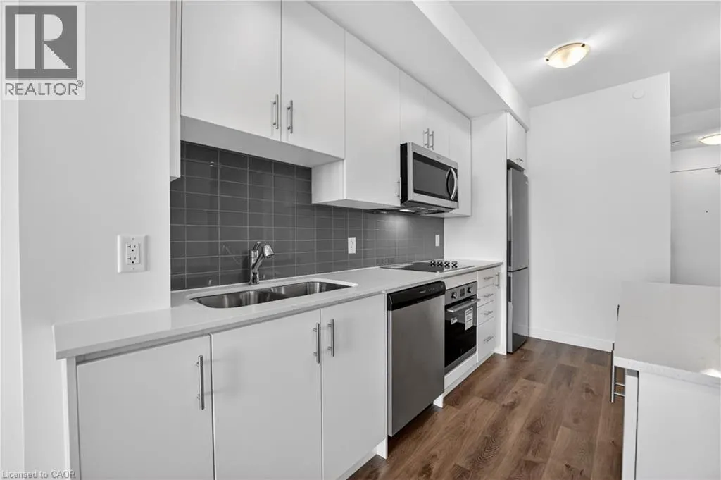 461 GREEN Road Unit# 822 #822