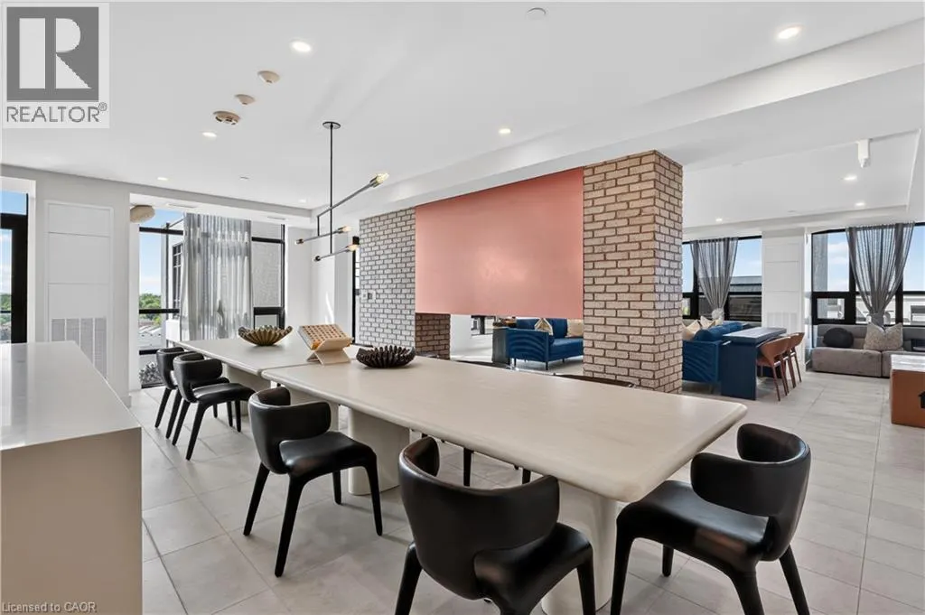 461 GREEN Road Unit# 822 #822
