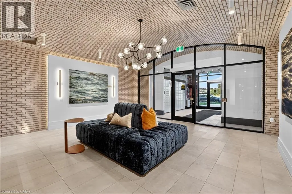 461 GREEN Road Unit# 822 #822