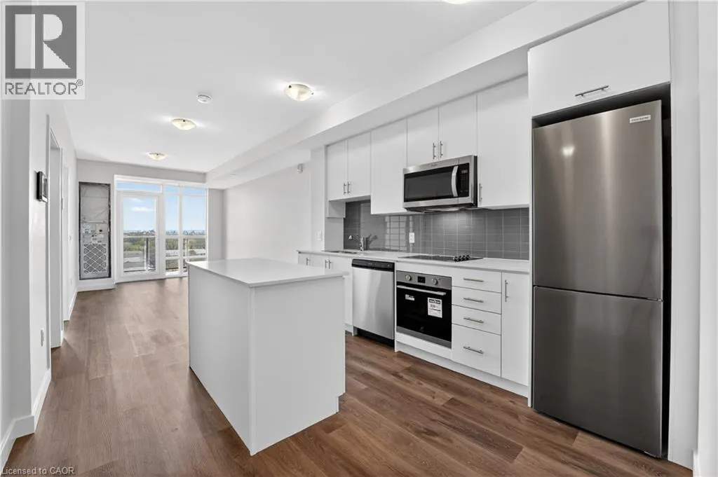 461 GREEN Road Unit# 822 #822