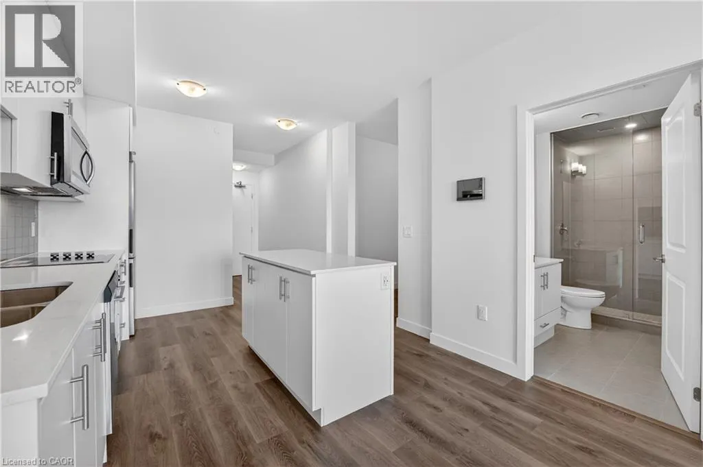 461 GREEN Road Unit# 822 #822