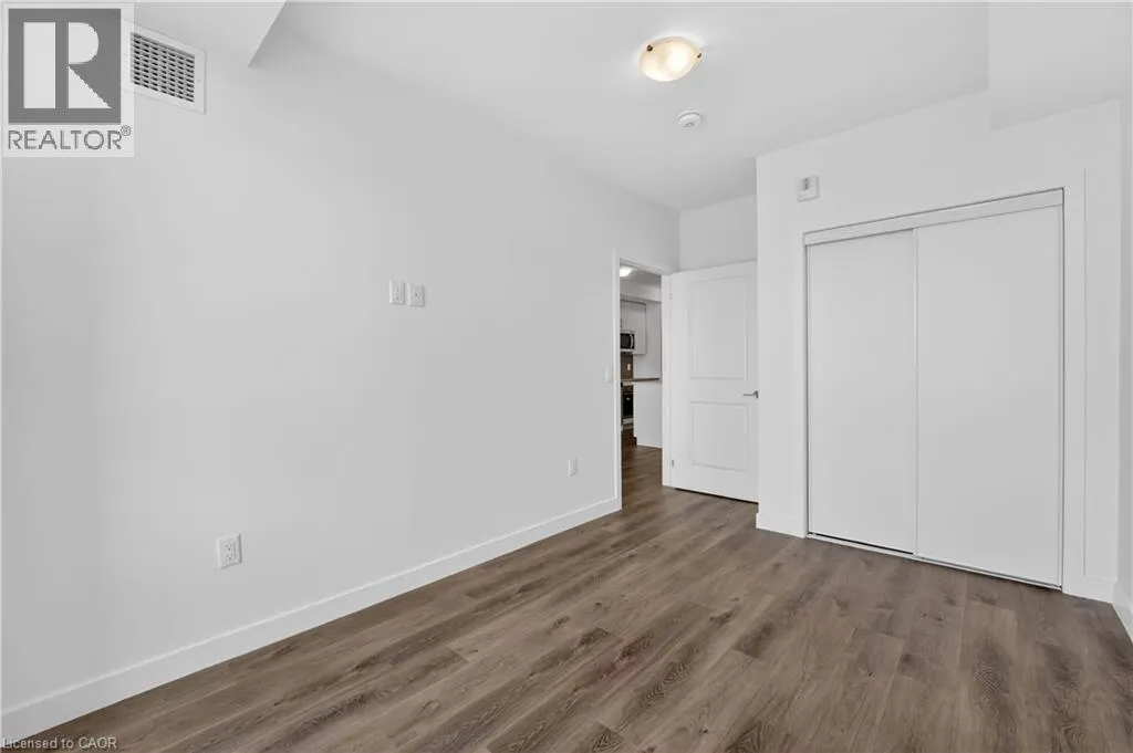461 GREEN Road Unit# 822 #822