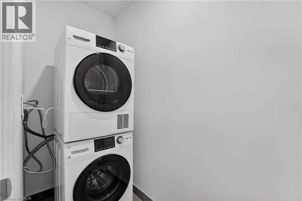 461 GREEN Road Unit# 822 #822