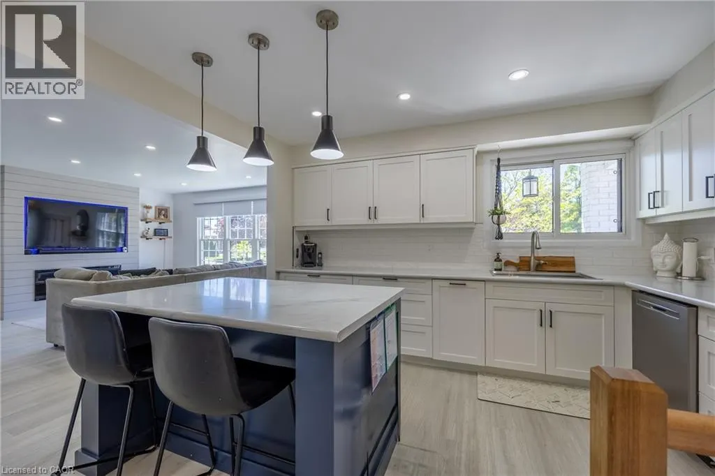 12 WESTDALE Avenue