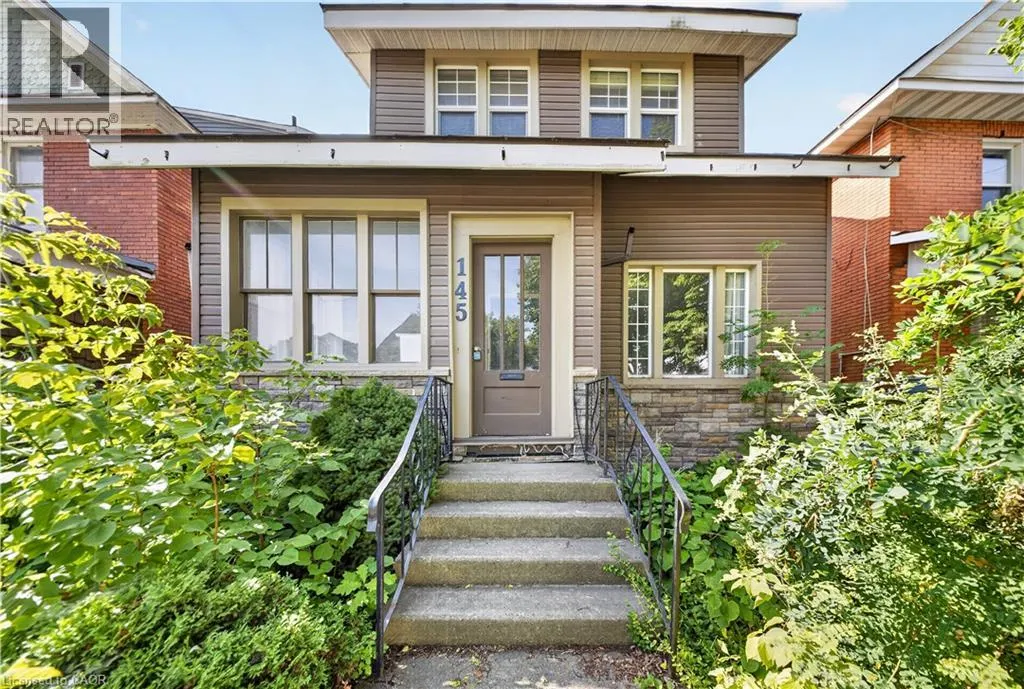 145 ALBERT Street W