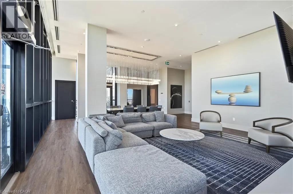 385 WINSTON Road Unit# 304 #304