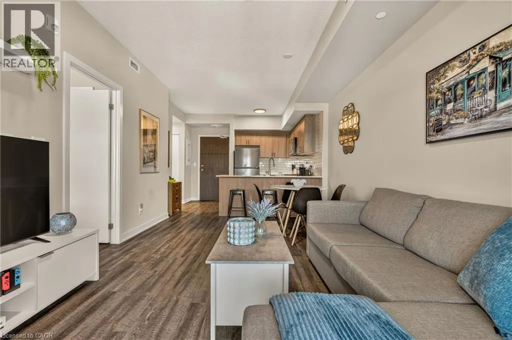 16 MARKLE Crescent Unit# 413 #413