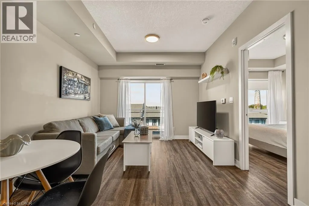 16 MARKLE Crescent Unit# 413 #413