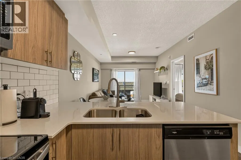 16 MARKLE Crescent Unit# 413 #413
