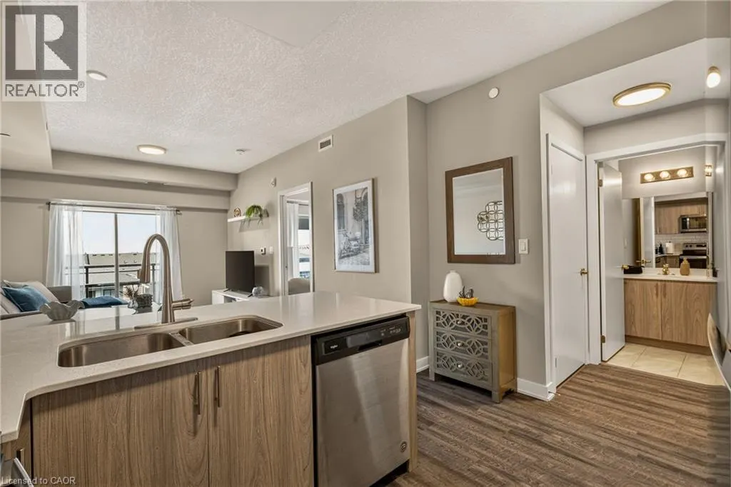 16 MARKLE Crescent Unit# 413 #413